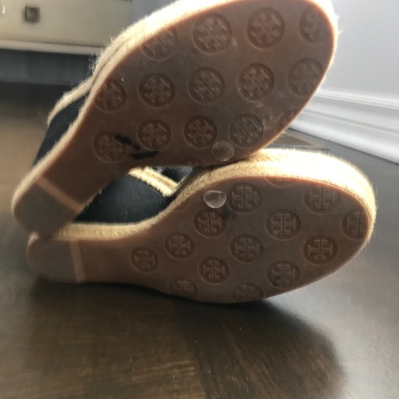 Tory burch wedge’s size 8 - Picture 2 of 5